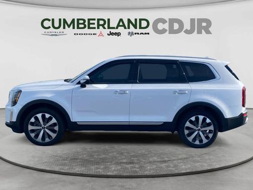 Glacial White Pearl 2022 Kia Telluride S