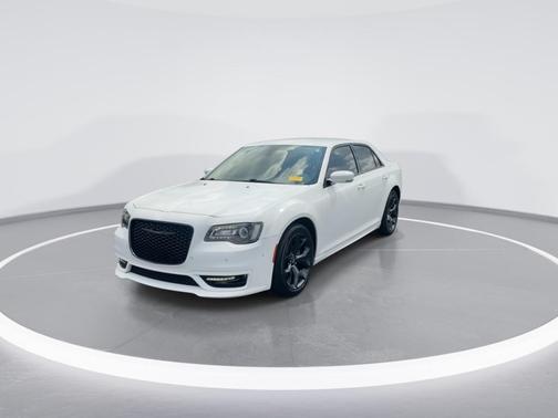 2021 Chrysler 300 Touring