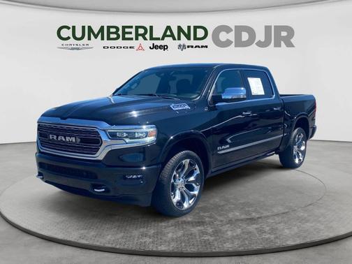 Diamond Black Crystal Pearlcoat 2021 RAM 1500 Limited