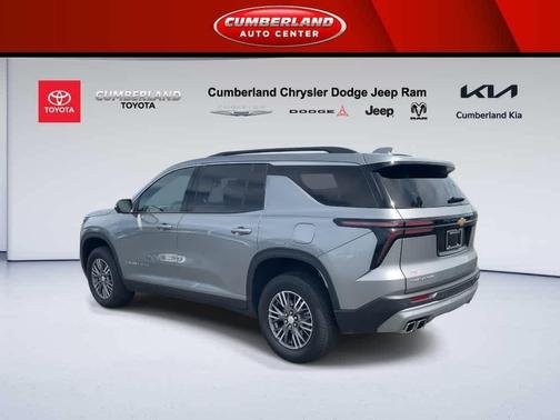 Sterling Gray Metallic 2024 Chevrolet Traverse LT