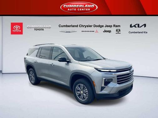 Sterling Gray Metallic 2024 Chevrolet Traverse LT