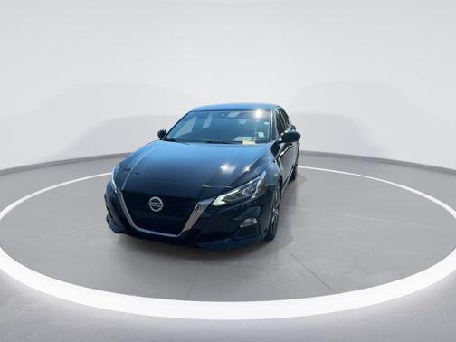 2022 Nissan Altima SR Intelligent AWD