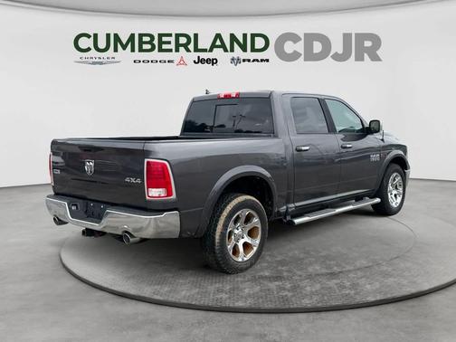 Granite Crystal Metallic Clearcoat 2014 RAM 1500 Laramie