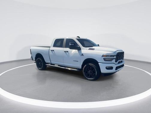 2025 RAM 2500 Big Horn Crew Cab 4x4 6'4' Box