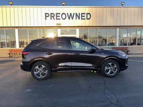 CINNABAR RED METALLIC PC 2023 Ford Escape ST-LINE