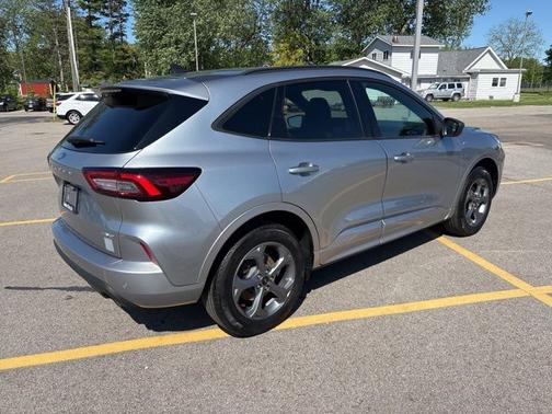 ICONIC SILVER METALLIC 2024 Ford Escape ST-LINE