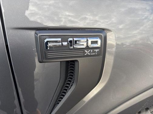 CARBONIZED GRAY METALLIC 2023 Ford F-150 XLT