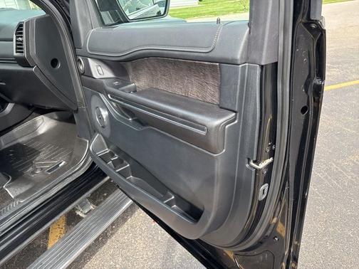 SHADOW BLACK 2018 Ford Expedition LIMITED