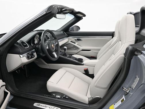 2025 Porsche 718 Boxster GTS 4.0