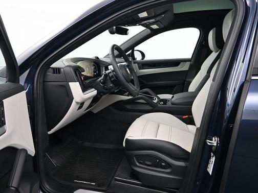 Blue Metallic 2026 Porsche Cayenne AWD