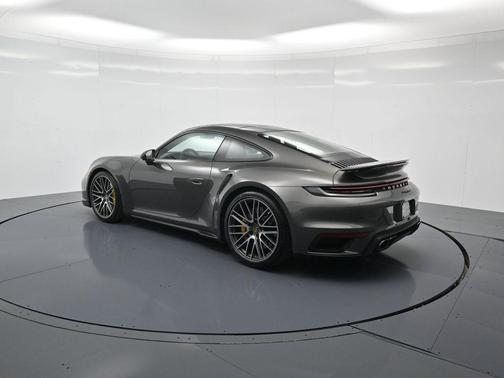2021 Porsche 911 Turbo S