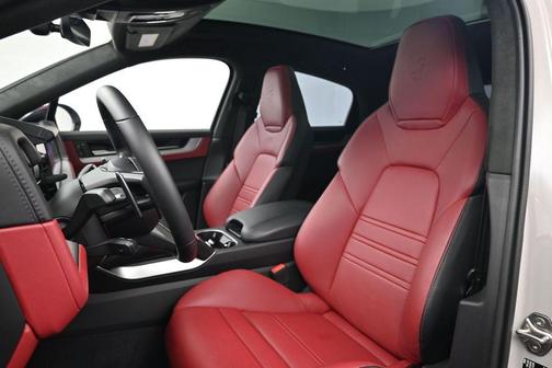 Chalk 2026 Porsche Cayenne GTS