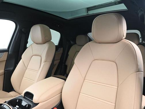 2026 Porsche Cayenne AWD