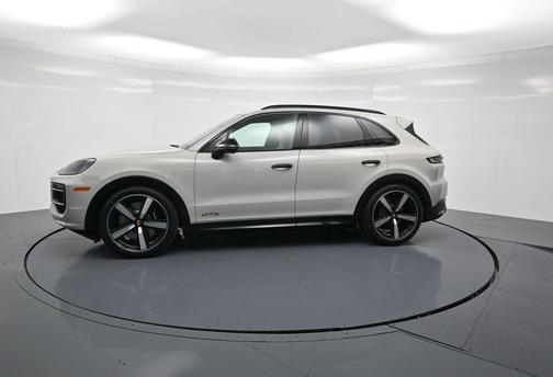 2026 Porsche Cayenne GTS