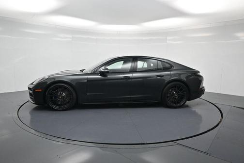 2026 Porsche Panamera GTS