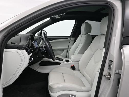 2024 Porsche Macan GTS