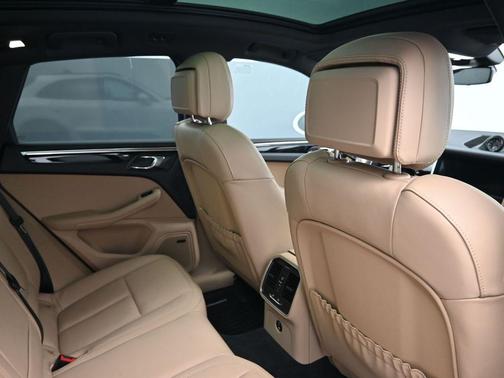 2026 Porsche Macan T