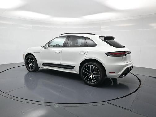 2026 Porsche Macan T