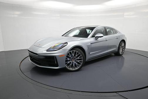 Dolomite Gray 2026 Porsche Panamera 4
