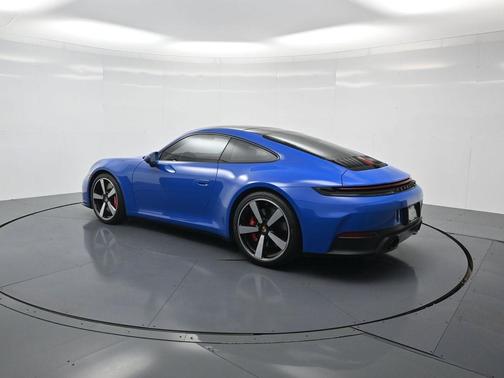 2025 Porsche 911 Carrera S