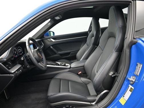 2025 Porsche 911 Carrera S