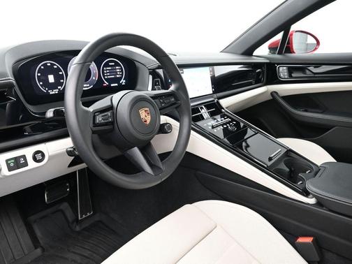2025 Porsche Panamera Base