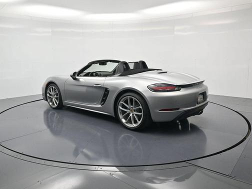GT Silver Metallic 2025 Porsche 718 Boxster