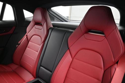 Jet Black 2026 Porsche Panamera 4