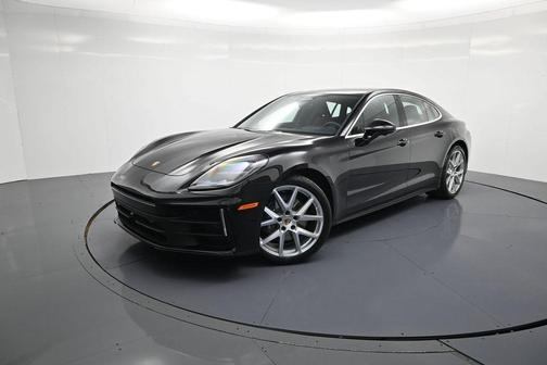 Jet Black 2026 Porsche Panamera 4