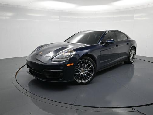 2023 Porsche Panamera 4 Platinum Edition