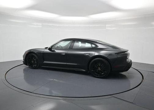 2026 Porsche Taycan 4S
