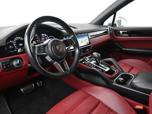 2021 Porsche Cayenne S
