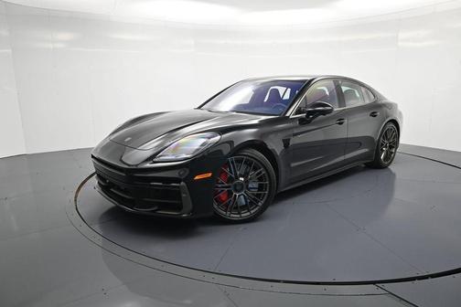 Jet Black Metallic 2025 Porsche Panamera Turbo