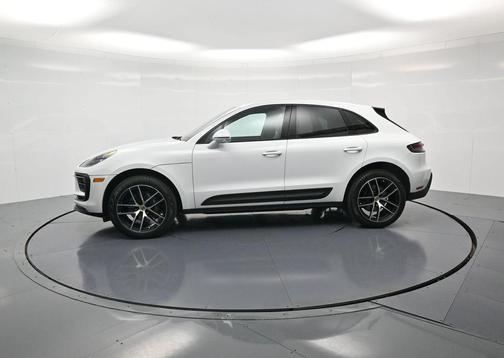 2023 Porsche Macan T