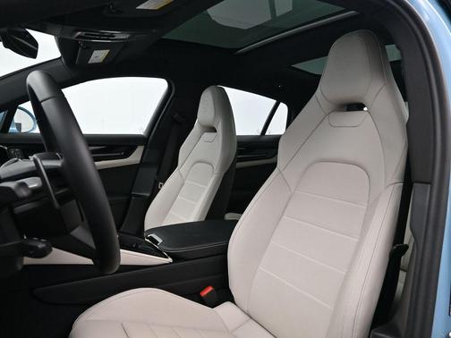 Frozen Blue 2026 Porsche Panamera Base