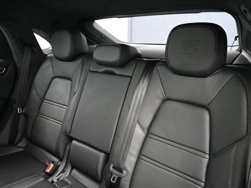 2023 Porsche Cayenne GTS