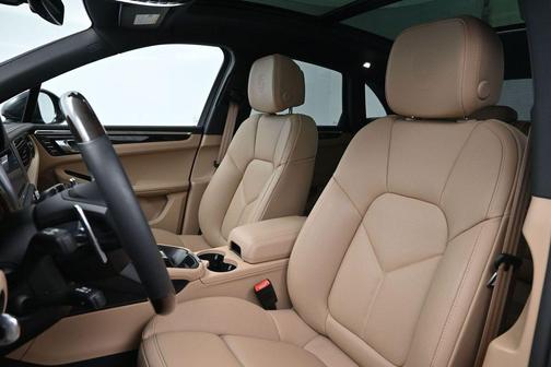 Volcano Grey Metallic 2025 Porsche Macan S