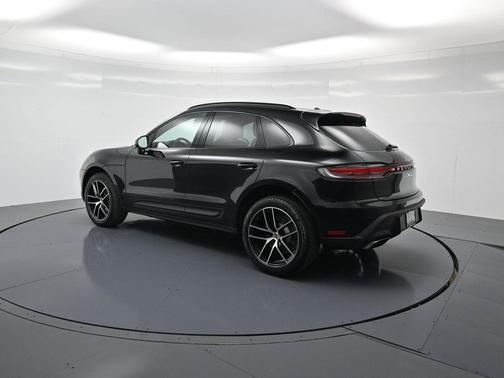 2026 Porsche Macan T