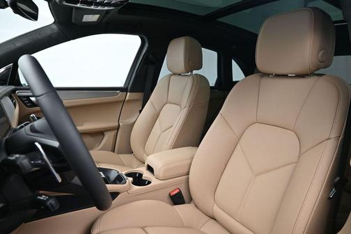 Copper 2026 Porsche Macan S