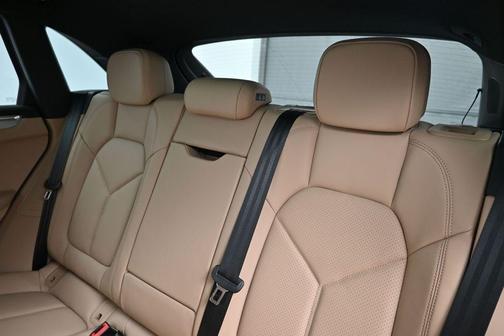 Copper 2026 Porsche Macan S