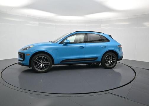 2022 Porsche Macan Base