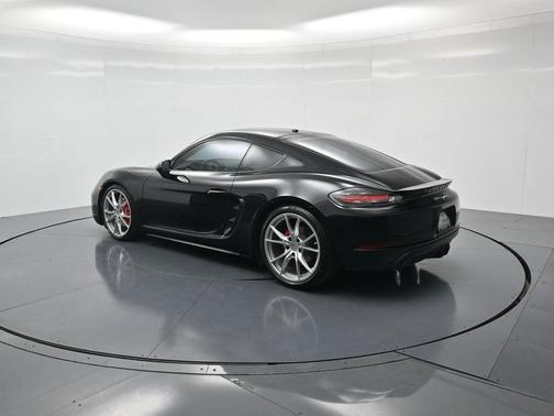 2024 Porsche 718 Cayman S