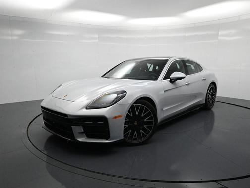2025 Porsche Panamera Base