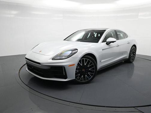 2026 Porsche Panamera Base