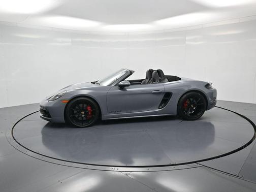 2026 Porsche Macan GTS