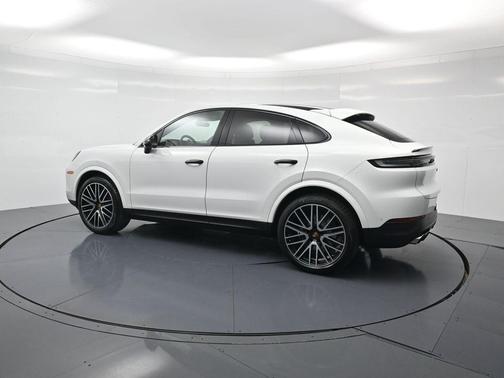 2026 Porsche Cayenne AWD