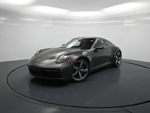 2022 Porsche 911 Carrera
