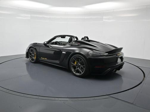 2025 Porsche 718 Spyder RS