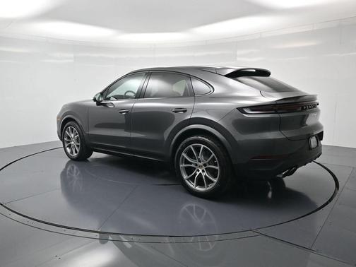 2026 Porsche Cayenne AWD