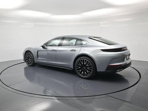 Dolomite Gray 2026 Porsche Panamera 4